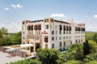 hotel-img